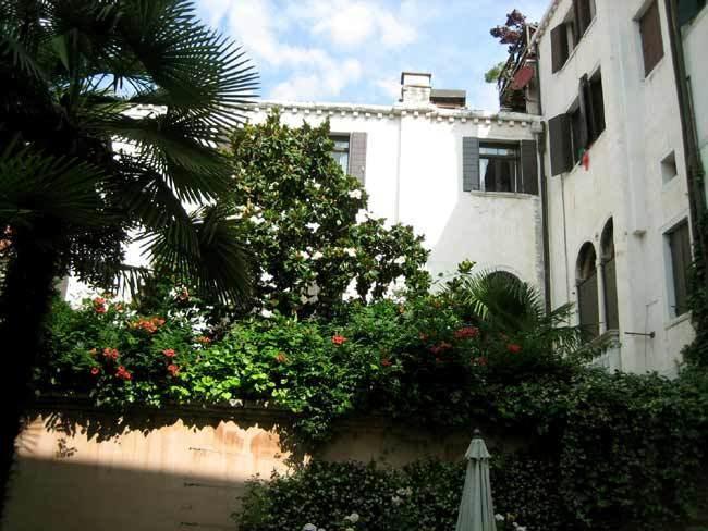 Palazzo Celsi Apartment Venice Room photo