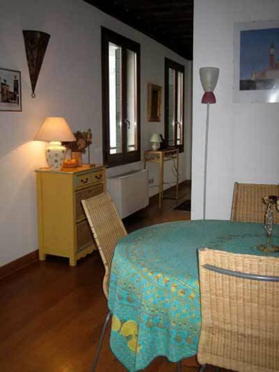 Palazzo Celsi Apartment Venice Room photo
